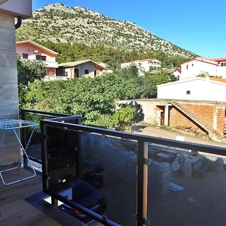Filomena In Starigrad-paklenica, Modern And Comfortable *
