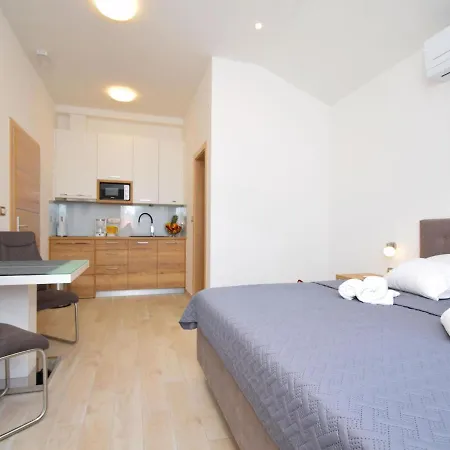 Filomena In Starigrad-paklenica, Modern And Comfortable Seline