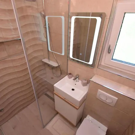 Apartmán Filomena In Starigrad-paklenica, Modern And Comfortable